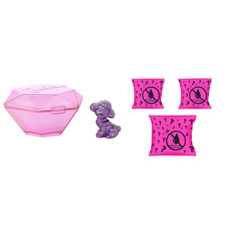 Barbie Color Reveal Pet Set in Diamond-Shaped Case with 5 Surprises
