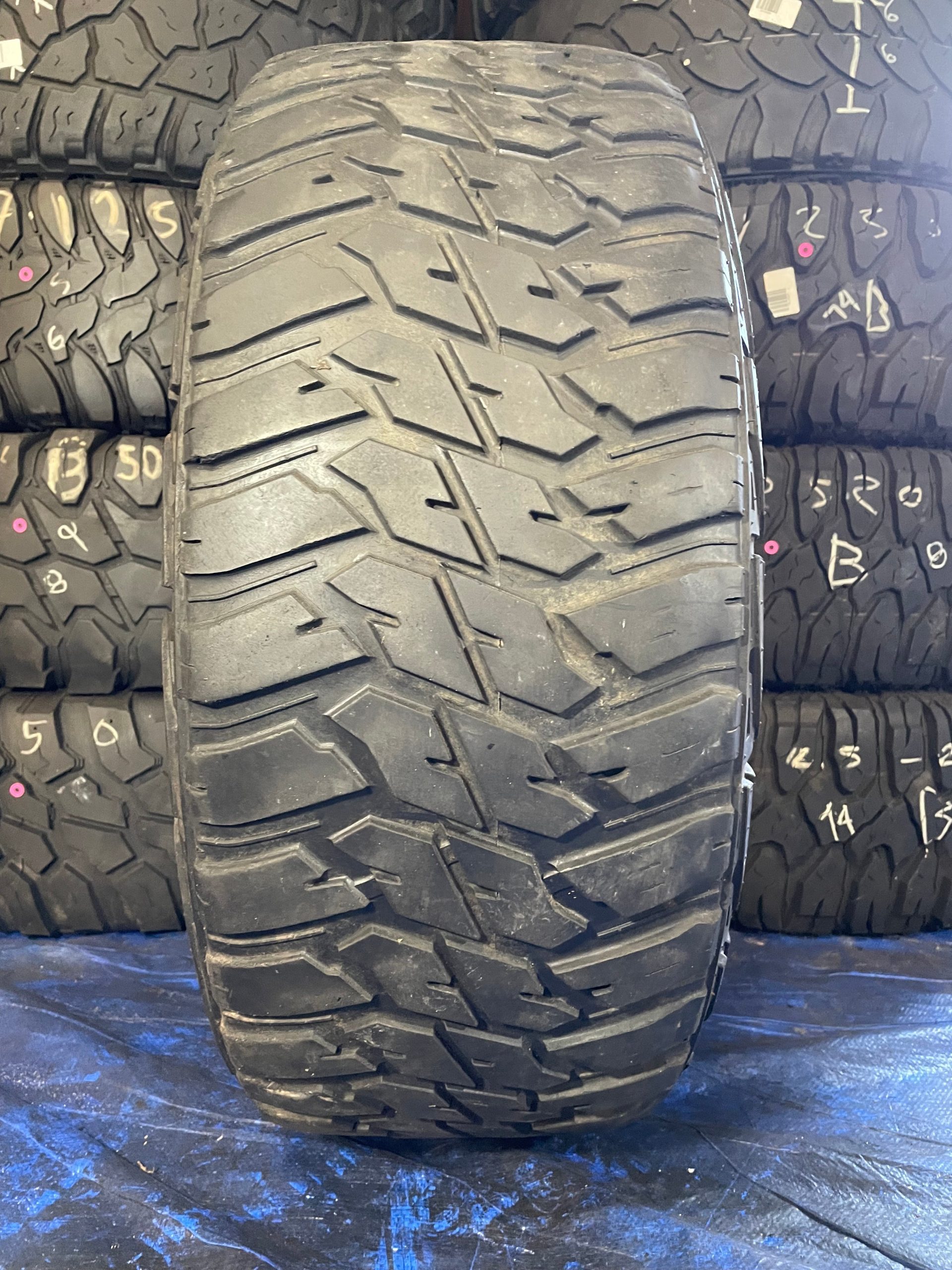 SINGLE 295/60R20 Kanati Mud Hog M/T 126/123Q E - Used Tires