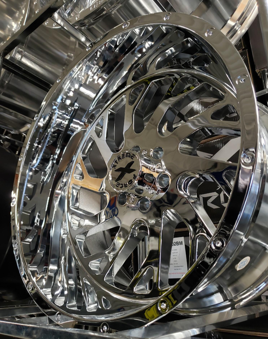 XF-8 22x12 -44 6x139.7 (6x5.5) Chrome R